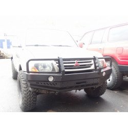 Mitsubishi Pajero III Front...